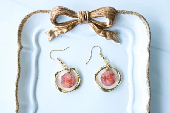 Summer  Salmon peach/pink Druzy Gold-plated Geometric Hoop - Etsy | Etsy (US)