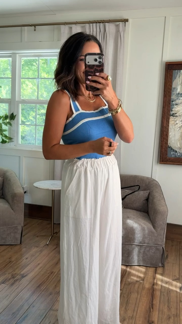 this top makes the whole outfit… simple but that little contrast detail just pulls everything together

amazon top size small, black tank top, contrast trim top, wide leg pants outfit, casual chic outfit, summer outfit

#amazonfinds #ltkunder50 #casualchic #summeroutfit #neutralstyle #everydayoutfit