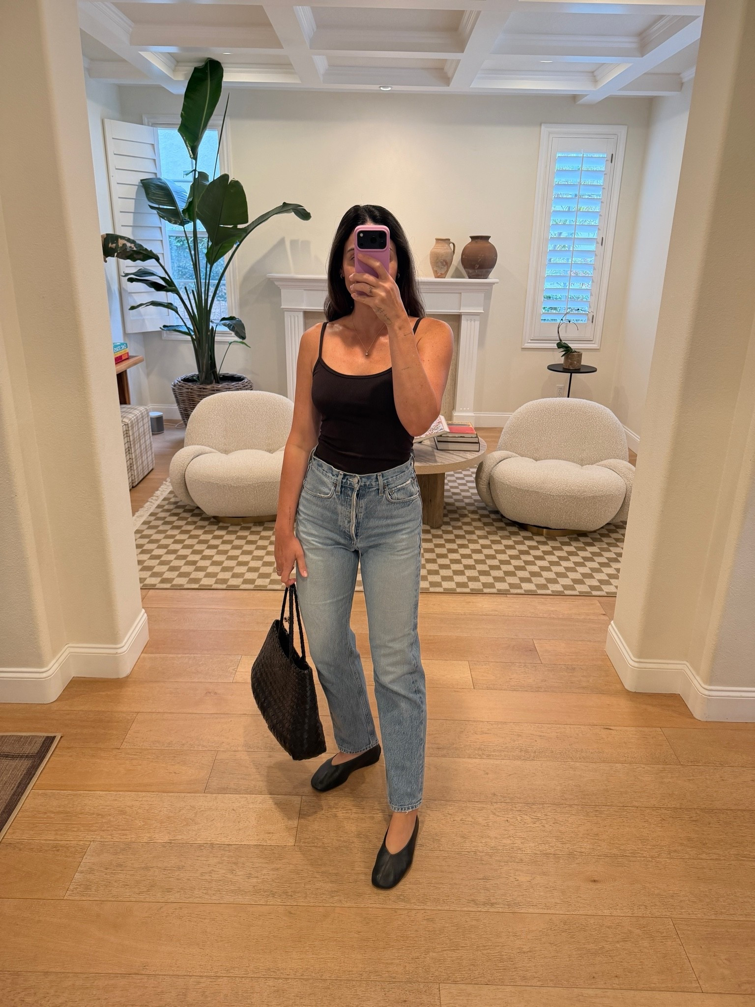Size small tank (belen25)
Size 25 denim 
Flats feel like butter