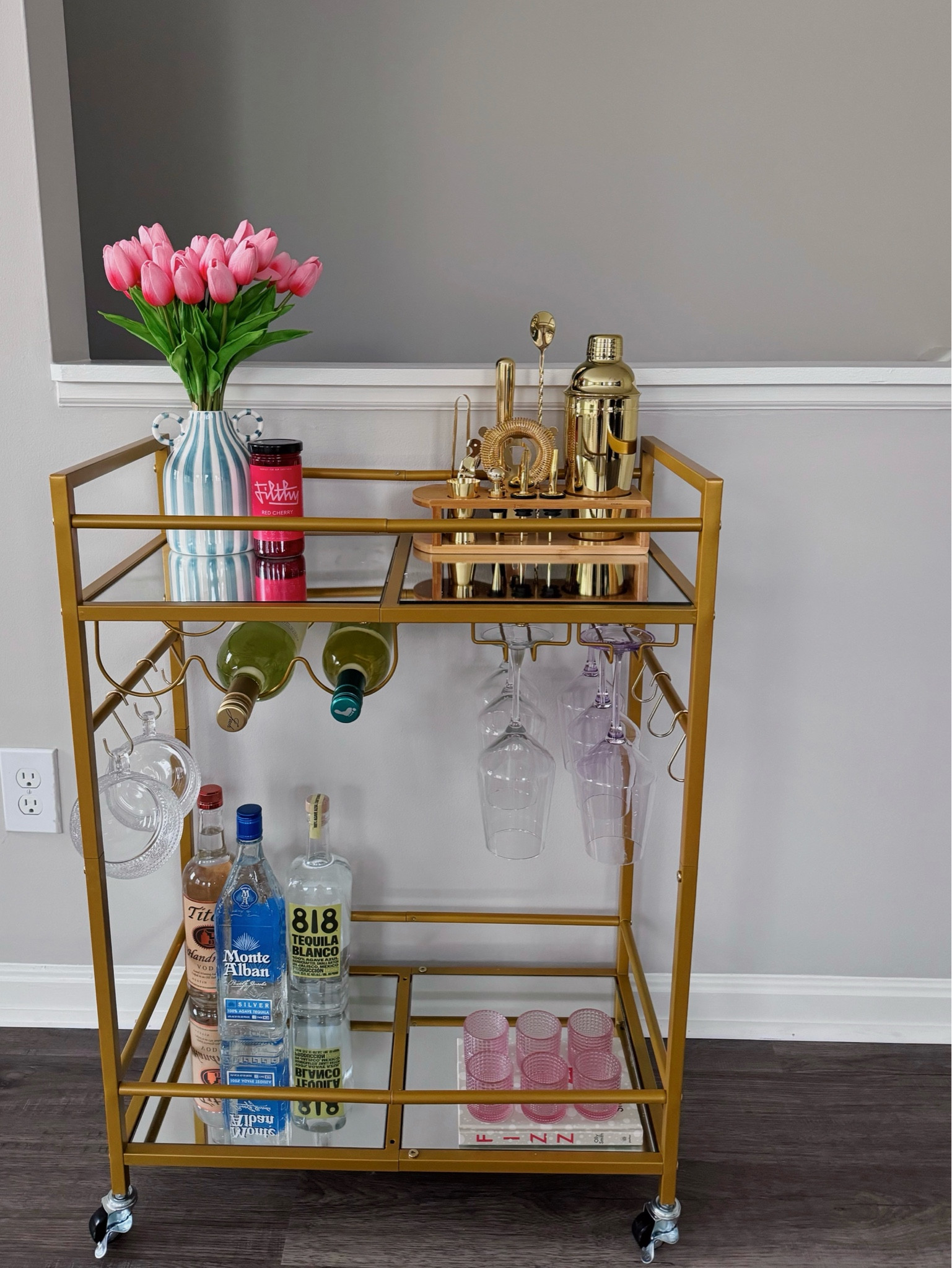 everything i have on my bar cart so far 🍻☺️❤️

#LTKSaleAlert #LTKFindsUnder50 #LTKHome