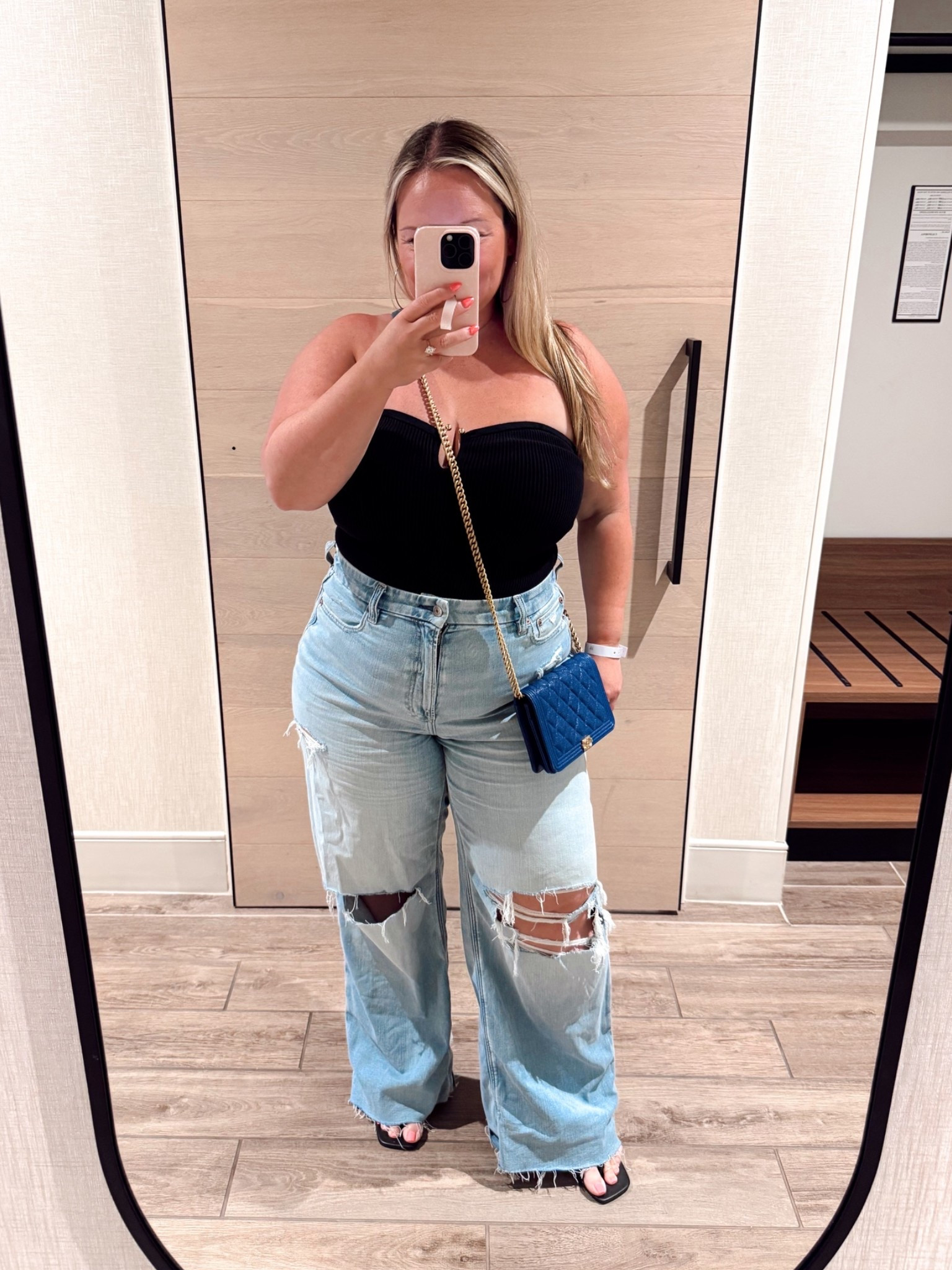 @abercrombie tube top size LARGE 
@American Eagle Outfitters jeans size 12 SHORT 

Fall style, date night outfit, petite style, jeans, wide leg jeans, fall trends

#LTKMidsize #LTKOver40 #LTKPetite
