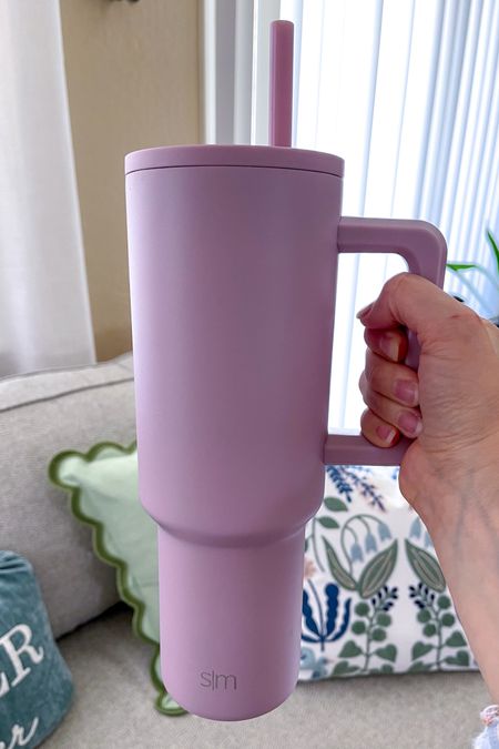 40oz Simple Modern tumbler. Love the color and the simple and beautiful design. Only $23.99. 



Water bottle, tumbler, summer essentials 

#LTKFitness #LTKSeasonal #LTKActive