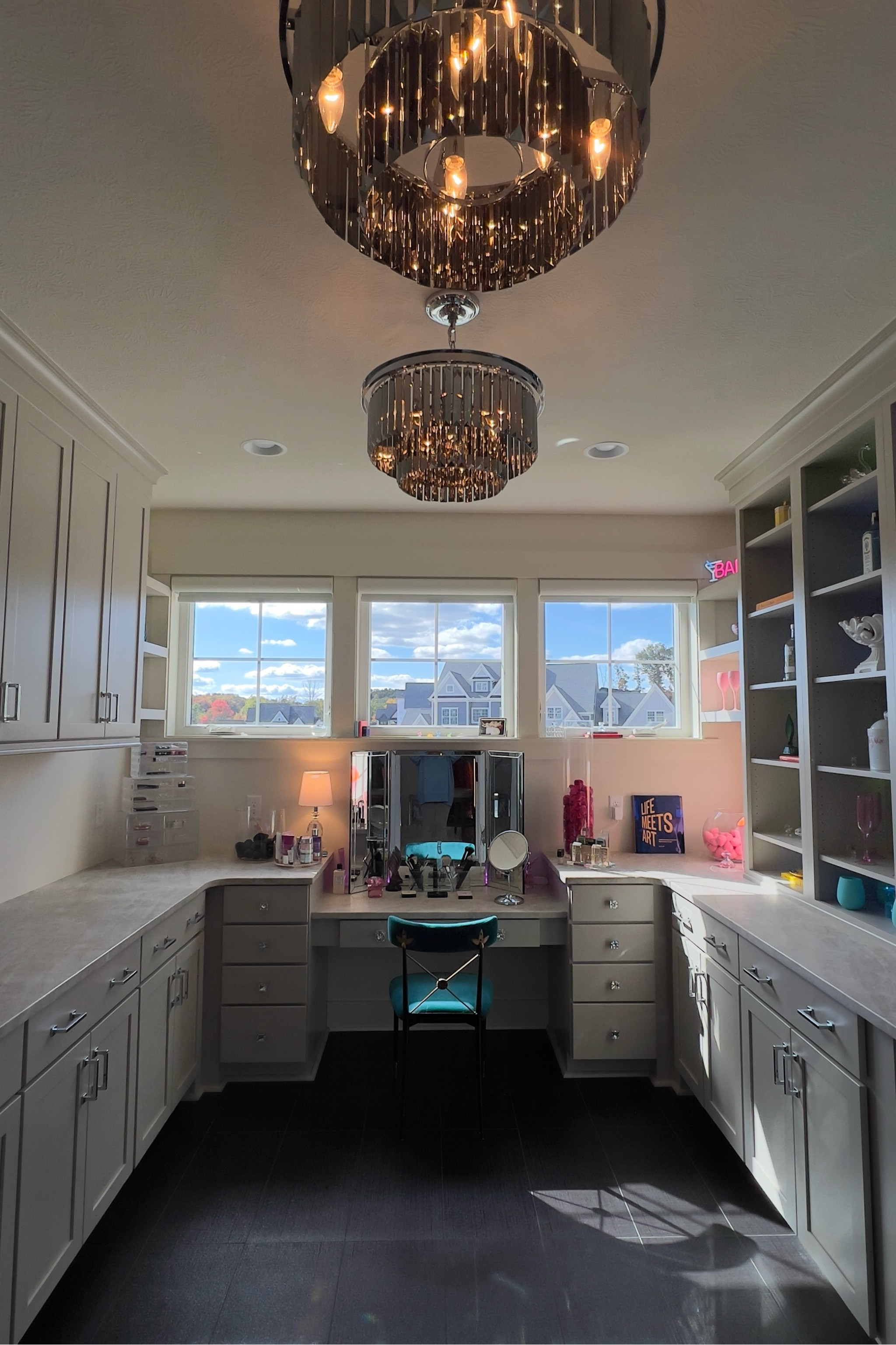 BEAUTY BEAUTY BEAUTY
🩷🩷🩷🩷🩷🩷🩷🩷
#beauty #eyeshadow #lipstick

#LTKWedding #LTKBeauty #LTKHome