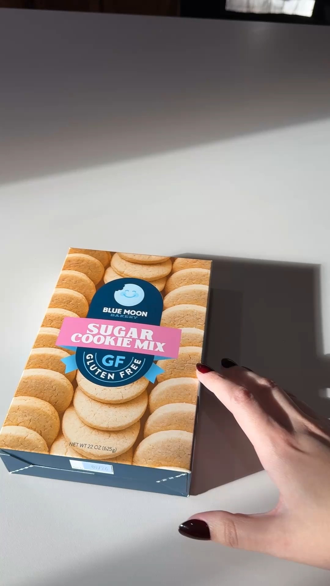 Vlogmas day 23 
Sugar cookie prep, quick gluten free treat 

#LTKHoliday #LTKvlog #LTKFindsUnder50