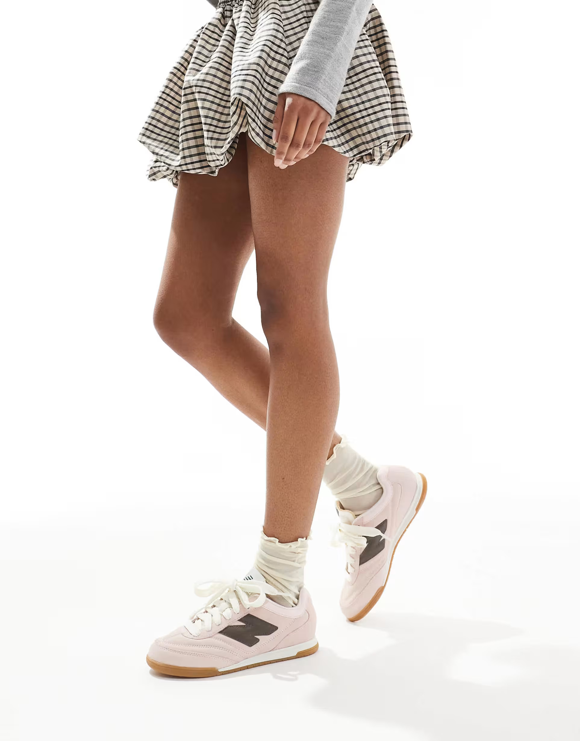 New Balance – RC42 – Sneaker in Rosa und Braun mit Gummisohle, exklusiv bei ASOS | ASOS (Global)