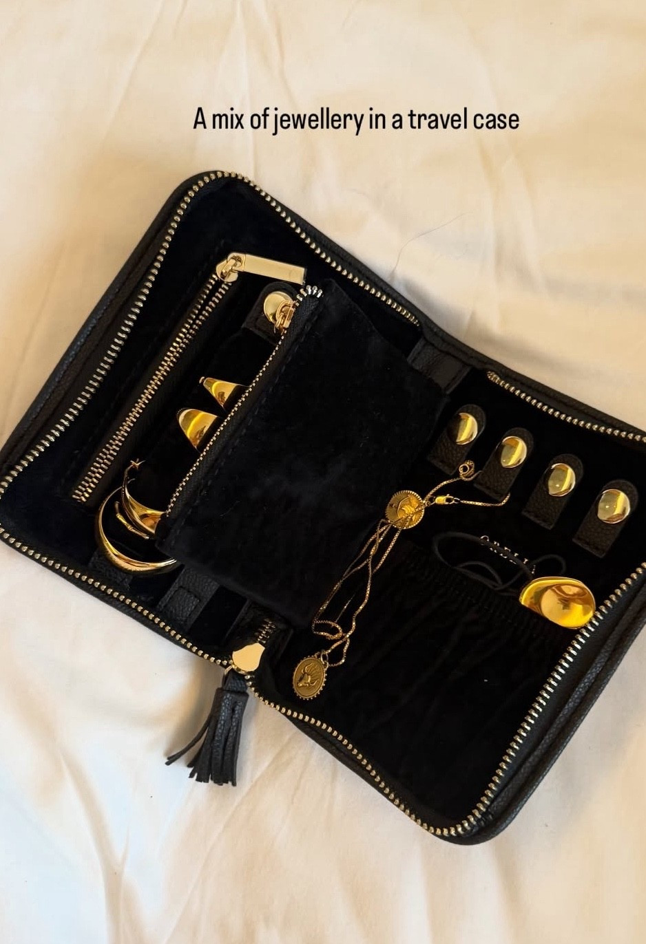 A perfectly sized travel case for your upcoming trips and it’s only £35

#LTKuk #LTKgiftguide #LTKtravel