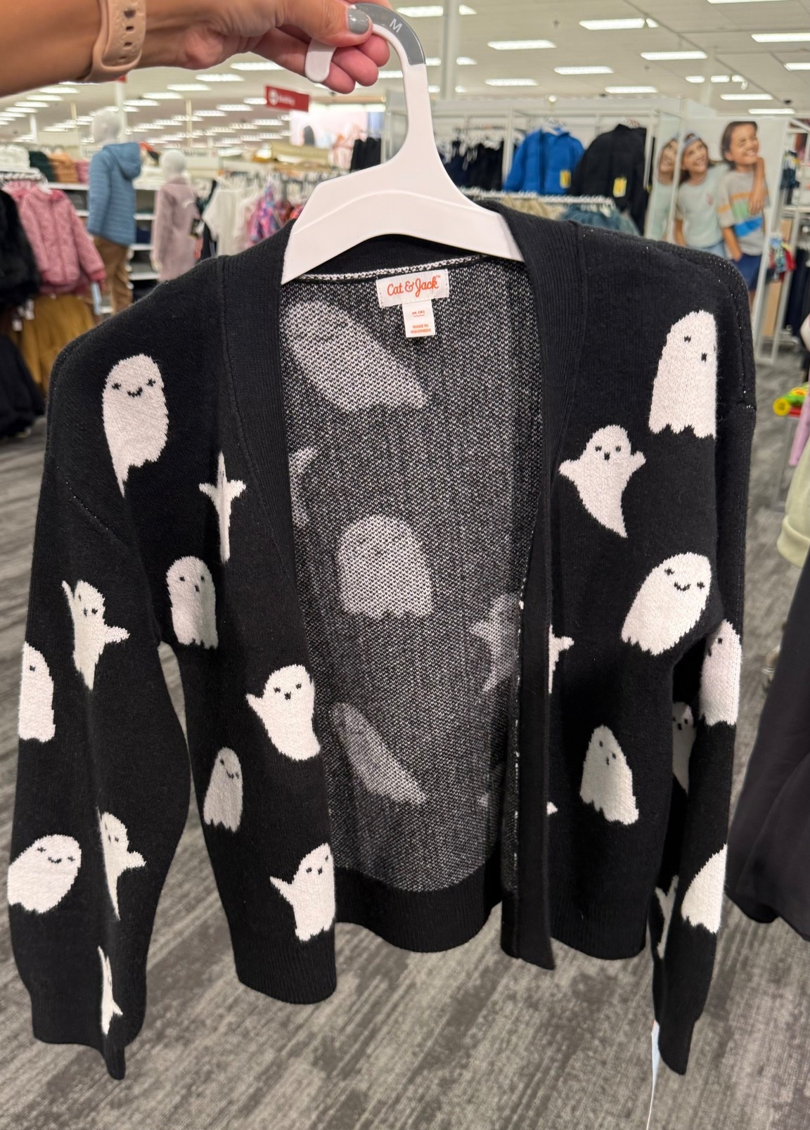 I have a feeling this will sell out quickly!! Really nice ghost sweater for girls 👻🖤



#LTKHalloween #LTKSeasonal #LTKKids