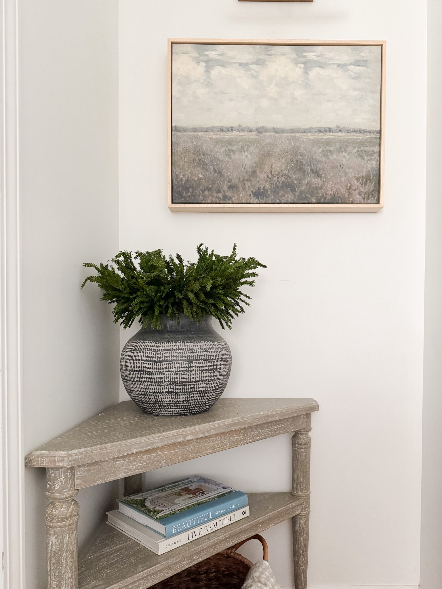 Neutral Home Decor

Holiday decor Coastal home  Neutral home  Home styling  Home decor  Neutral decor  Styled hallway  Faux tree  Coastal decor

#LTKSeasonal #LTKHome #LTKFindsUnder50