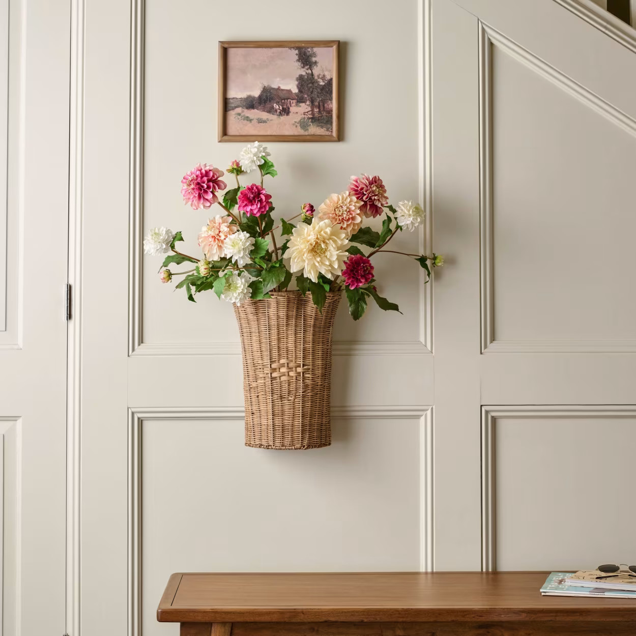 Woven Scalloped Wall Basket | Magnolia