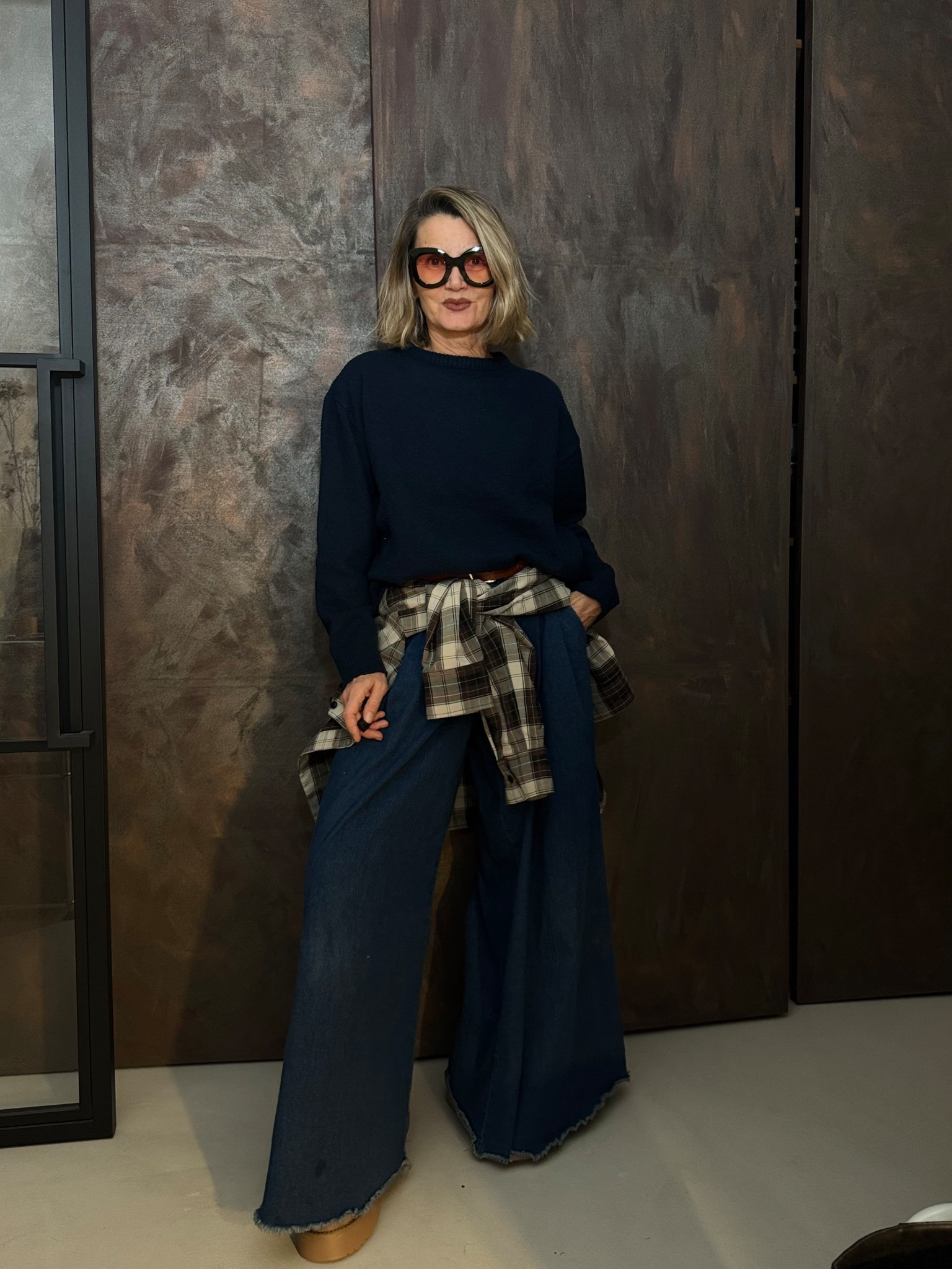 Casual gestylt mit geknoteten Hemd 👔 um die Hüfte

#LTKwinter #LTKjeans #LTKstyletip