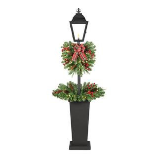 Home Accents Holiday 5 ft Spruce Lantern Potted Christmas Tree | The Home Depot