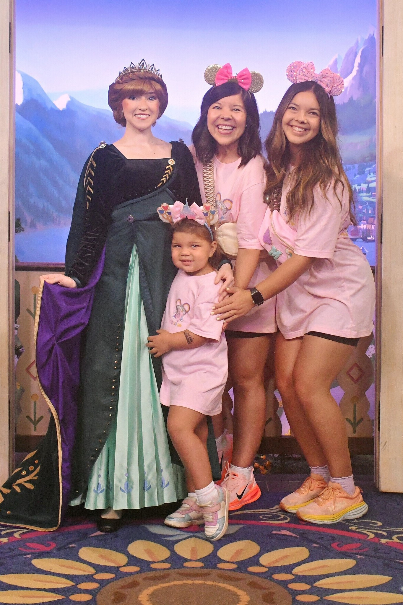 What I wore for a day at Disney! 🩷

#LTKStyleTip #LTKSeasonal #LTKFindsUnder50