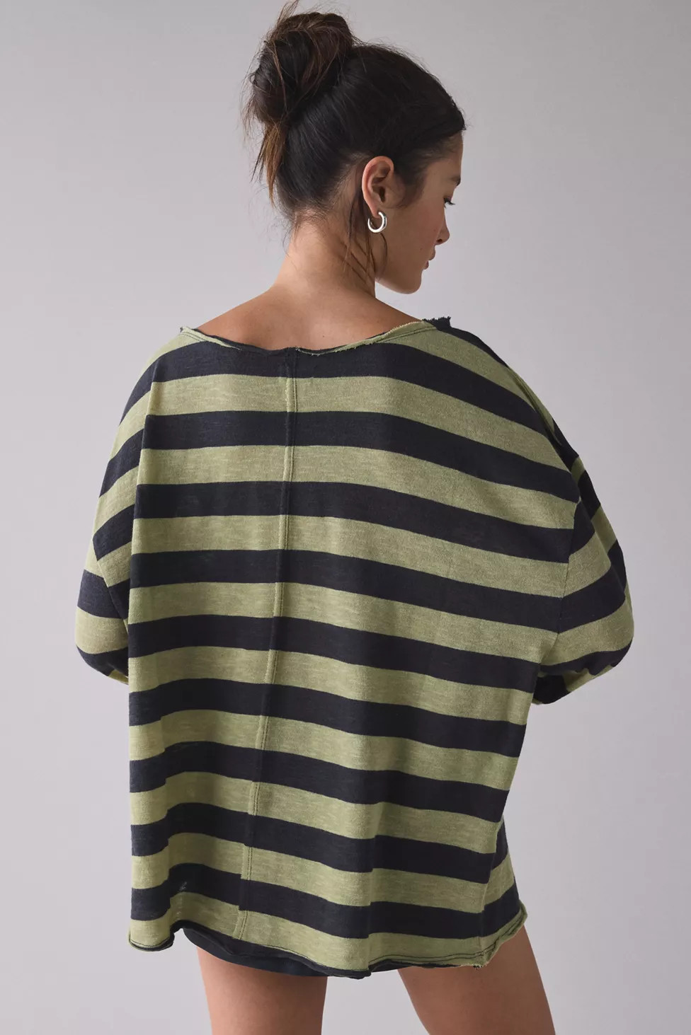 BDG Kurt Off-The-Shoulder Long Sleeve Tee | Urban Outfitters (US and RoW)