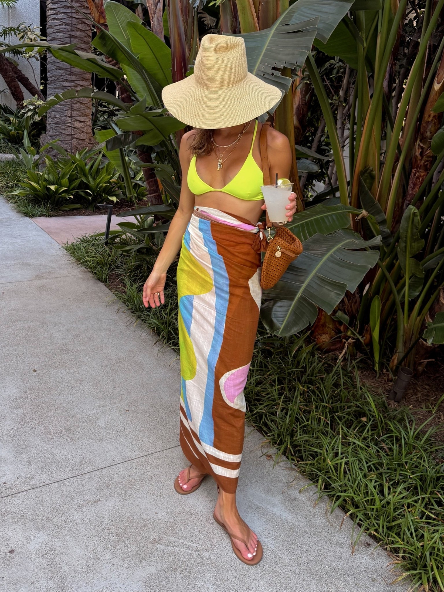 wearing size extra small in swimsuit bottoms and top. Top does not have lining but I usually wear my Nippies with them (I have this shirt in 6+ colors and styles - it’s my fave swimwear brand!!)