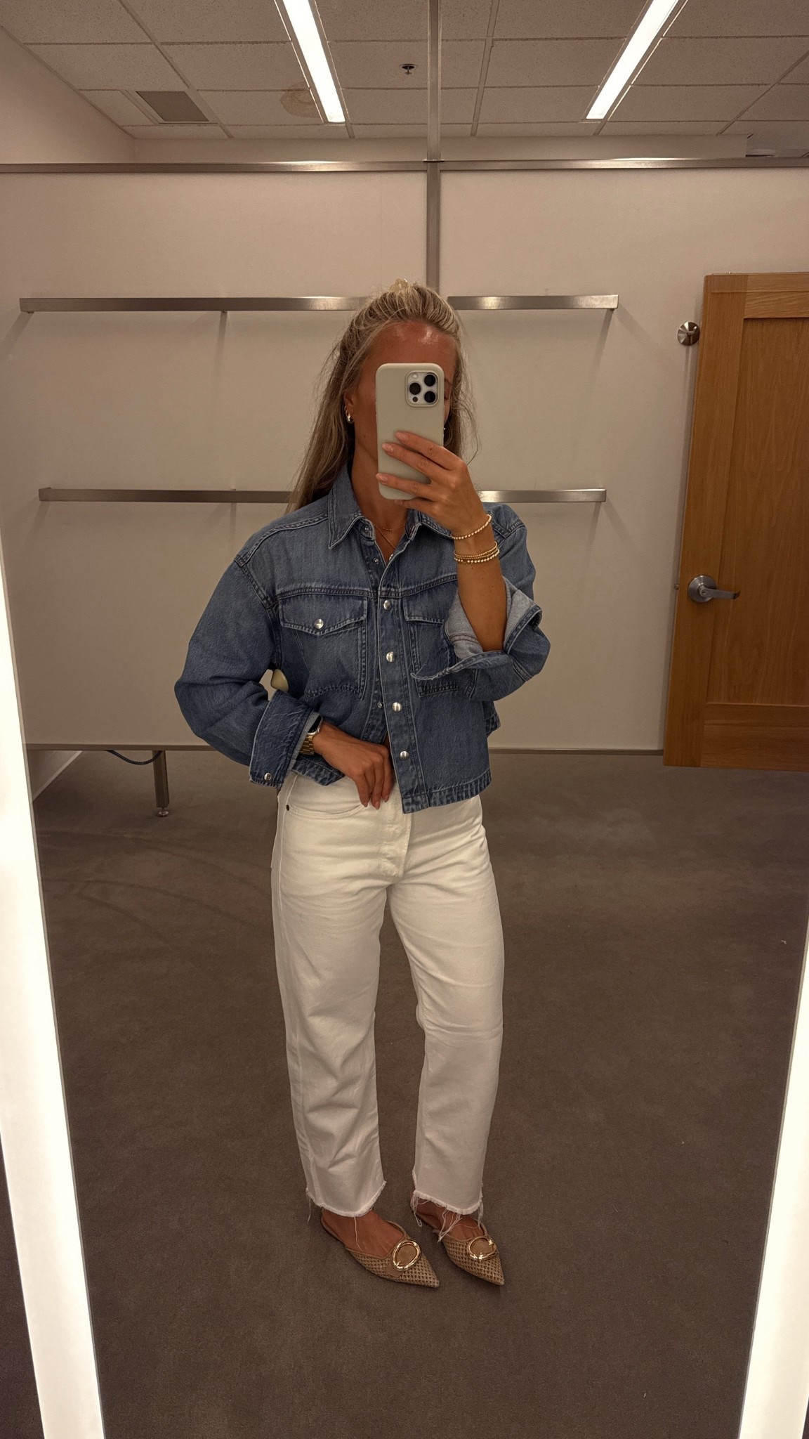 Nsale Summer to Fall transition outfit - linked my jeans in other colors too!

Casual style, denim x denim fit, denim jacket, white jeans outfit, summer outfit, fall outfit



#LTKSaleAlert #LTKStyleTip