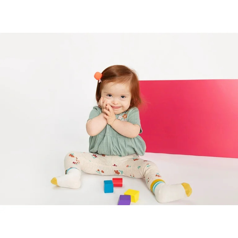 Garanimals Baby Girl Short Sleeve Pointelle Bodysuit, Sizes, 0/3M-24M | Walmart (US)