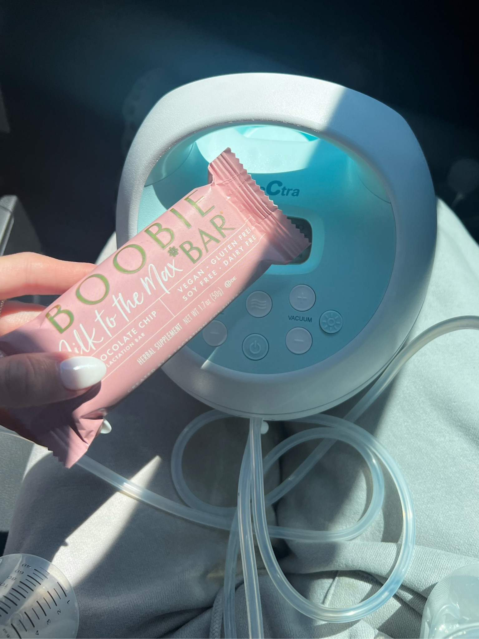 What is your main pump? 🩵 for month my main pump was my spectra synergy gold and then I switched to my spectra s1 because it’s so convenient and the suction is nearly the same! What’s your favorite wearable pump and wall pump? 
#spectra #pumpingmom 