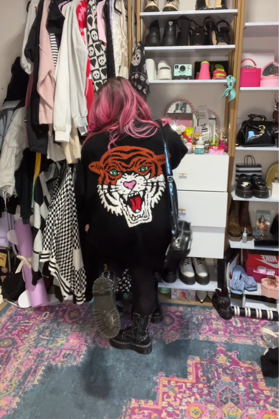 Styling my gothic Americana dr. Martens (5) sweater is dressed in lala!