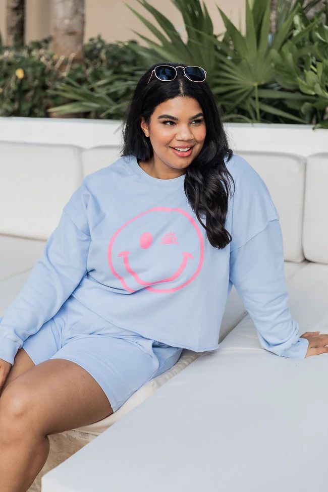 Sunny Smiley Periwinkle Cropped Graphic Sweatshirt FINAL SALE | Pink Lily