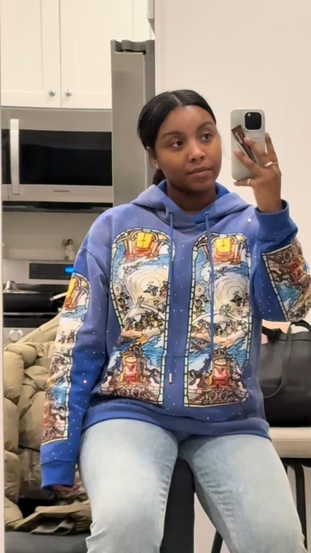 Hoodie season- don’t be afraid to look in the men’s section ladies #hoodieseason #whodecideswar 

#LTKStyleTip