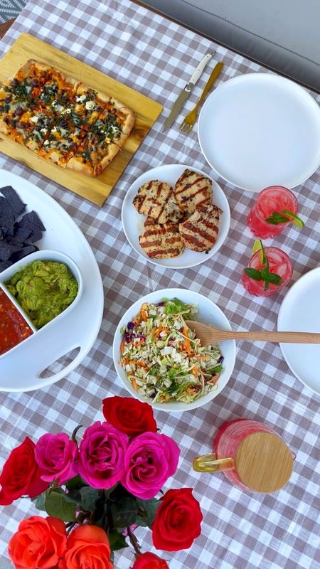 Summertime backyard movie nights are the absolute best and I love whipping up a delicious dinner to go with it! Tonight’s menu features goodies from @Target’s Good & Gather line which is PERFECT for putting together a tasty dinner at an affordable price. This all came together in 30 min and we had plenty of leftovers for lunch the next day! #AD

On the menu: 

✨Organic blue corn tortilla chips with classic guacamole and mango peach salsa
✨Wood-fired spinach, feta, olive and arugula flatbread with a balsamic glaze drizzle 
✨Hawaiian Crunch Chopped Salad 
✨Sparkling Watermelon Spritzers 
✨ Grilled lemon garlic chicken breast cutlets

I’ve linked everything you see here in my @liketoknowit and you can find the recipe for the watermelon spritzer in my Stories. 

#TargetPartner #TargetStyle #Target

#LTKhome #LTKSeasonal #LTKfamily