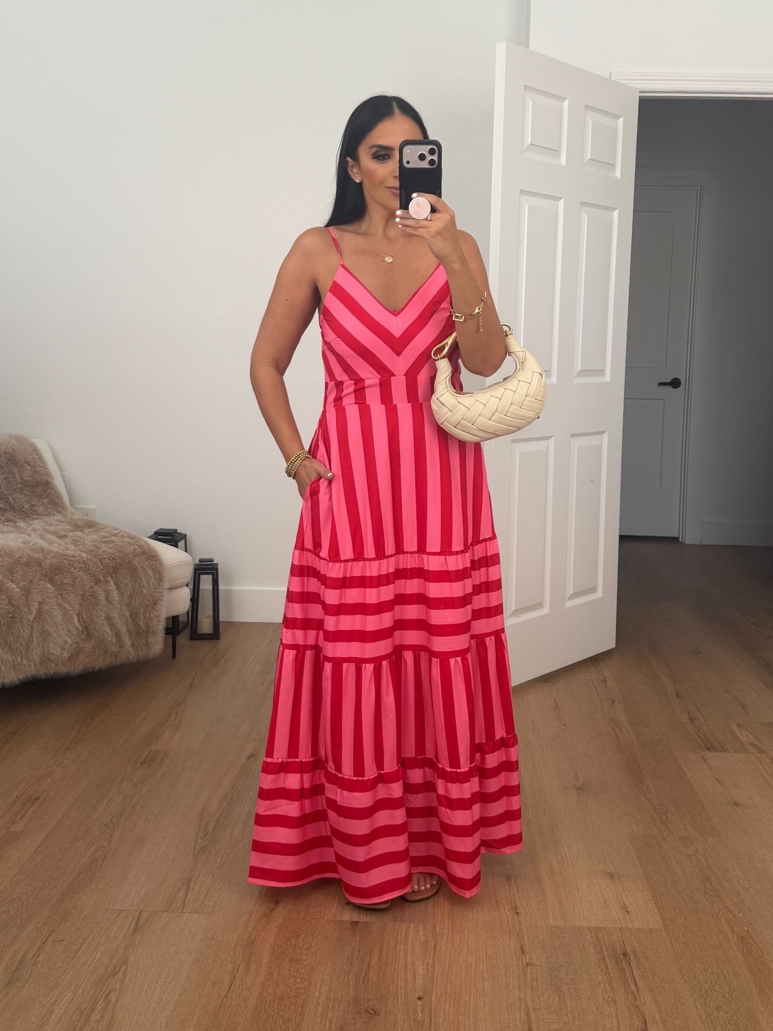 Woman’s summer Maxi Dress. I’m wearing a size medium, comes in 6 colors. 