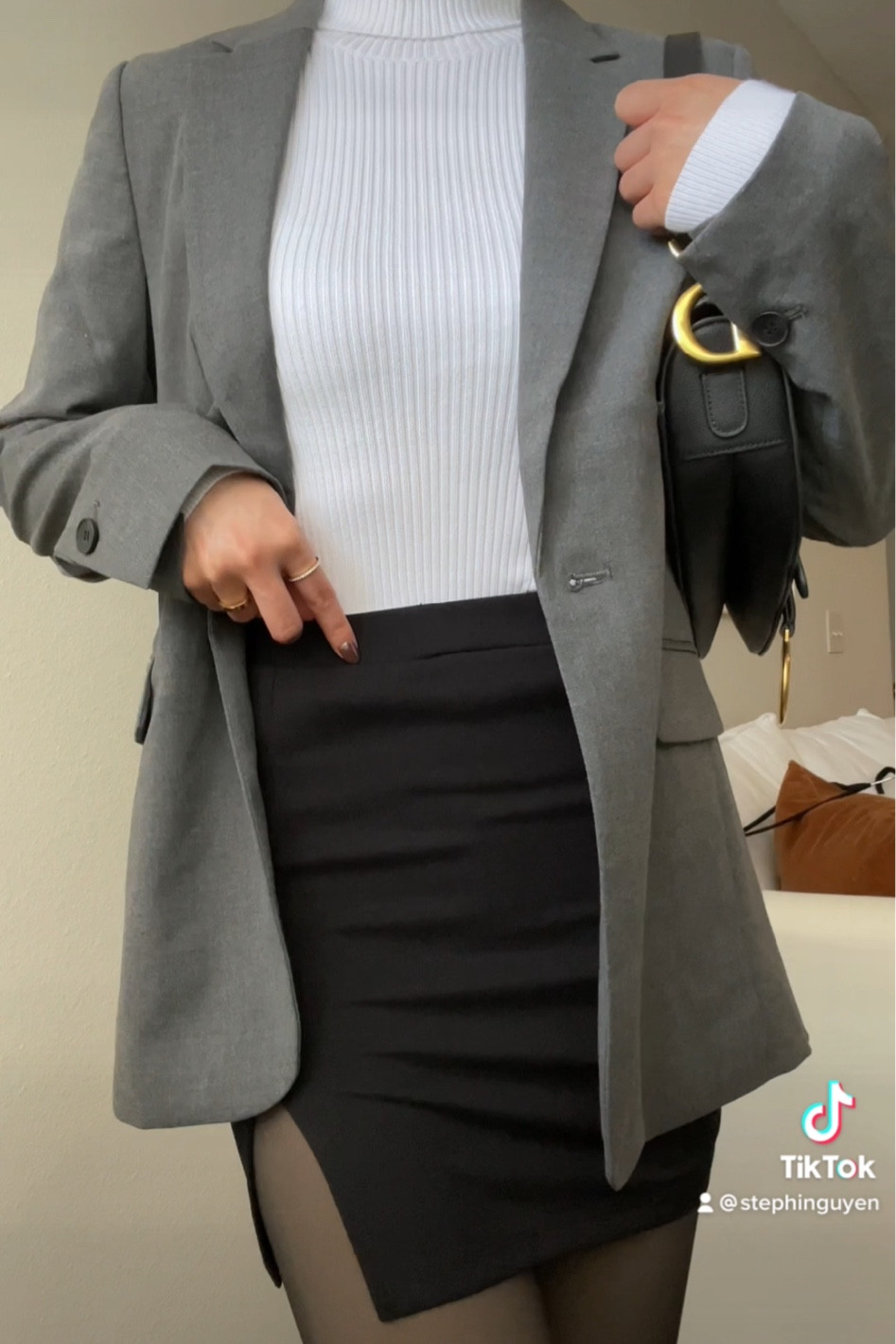 The skirt is from shein but I don’t really care for the quality. I linked it and another option from H&M. Blazer is sold out but linked similar options from the same brand. 