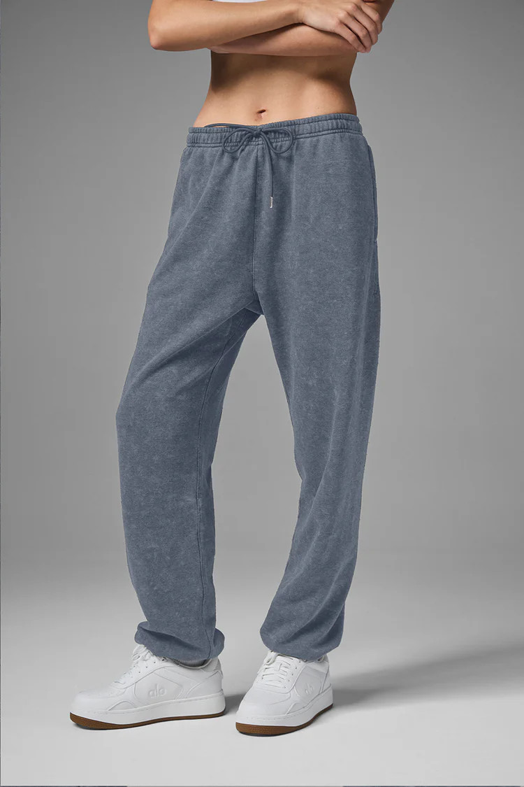Chill Vintage Wash Sweatpant | Alo Yoga (US)
