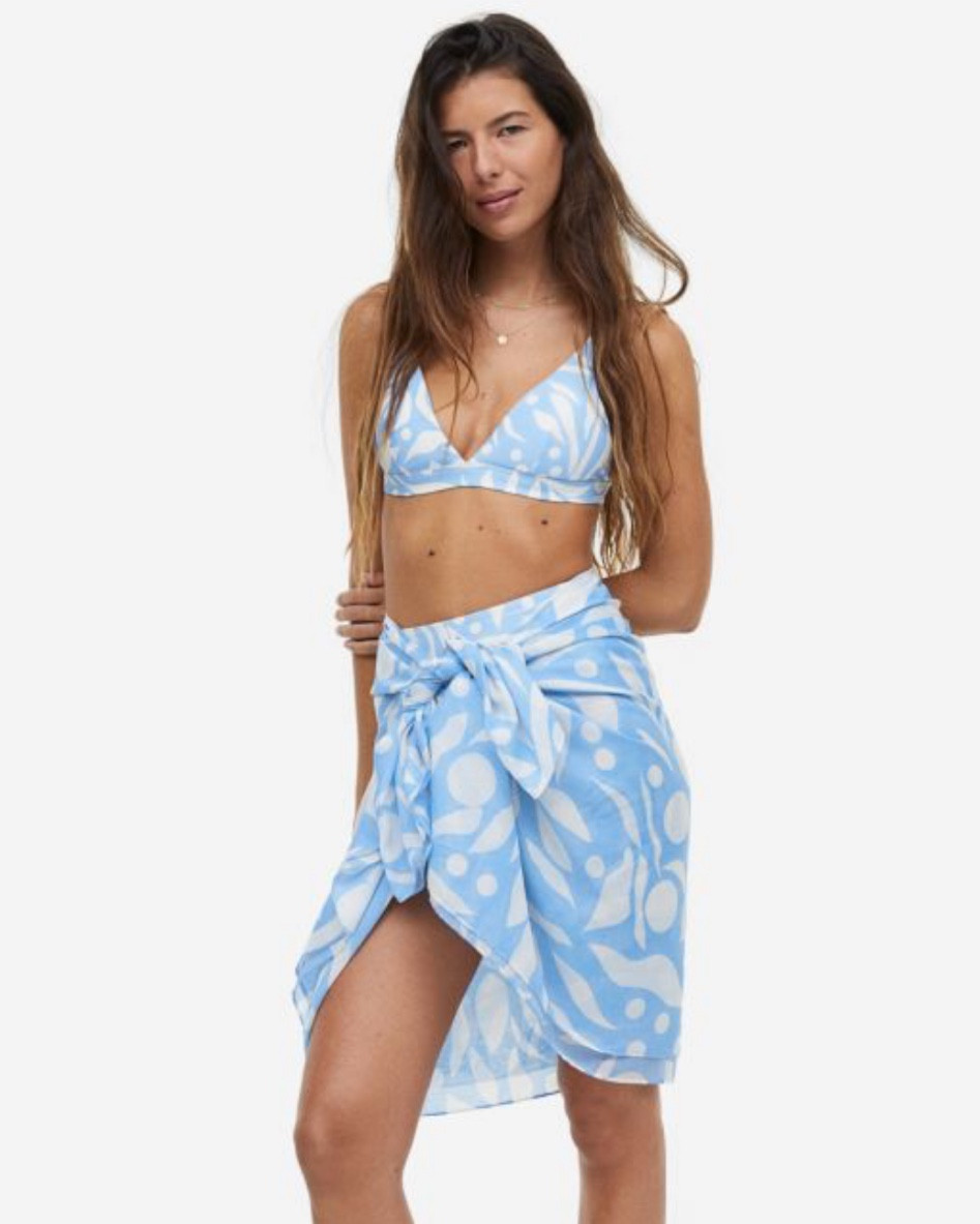 #newarrivals #hm #coverup #sarong #swimsuit #swimwear #bikini #onepiece #beach #beachwear #vacationoutfits #vacationstyle #swim #springbreak #springbreakoutfits #tiedye #springbreakstyle #resortwear

#LTKswim #LTKU #LTKunder50