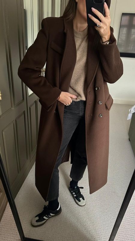 Cosy winter outfit of the day 🤎
Brown coat, Levi’s 501 jeans, adidas sambas vegan, Arket knitwear 🤎

#LTKSeasonal #LTKstyletip #LTKeurope