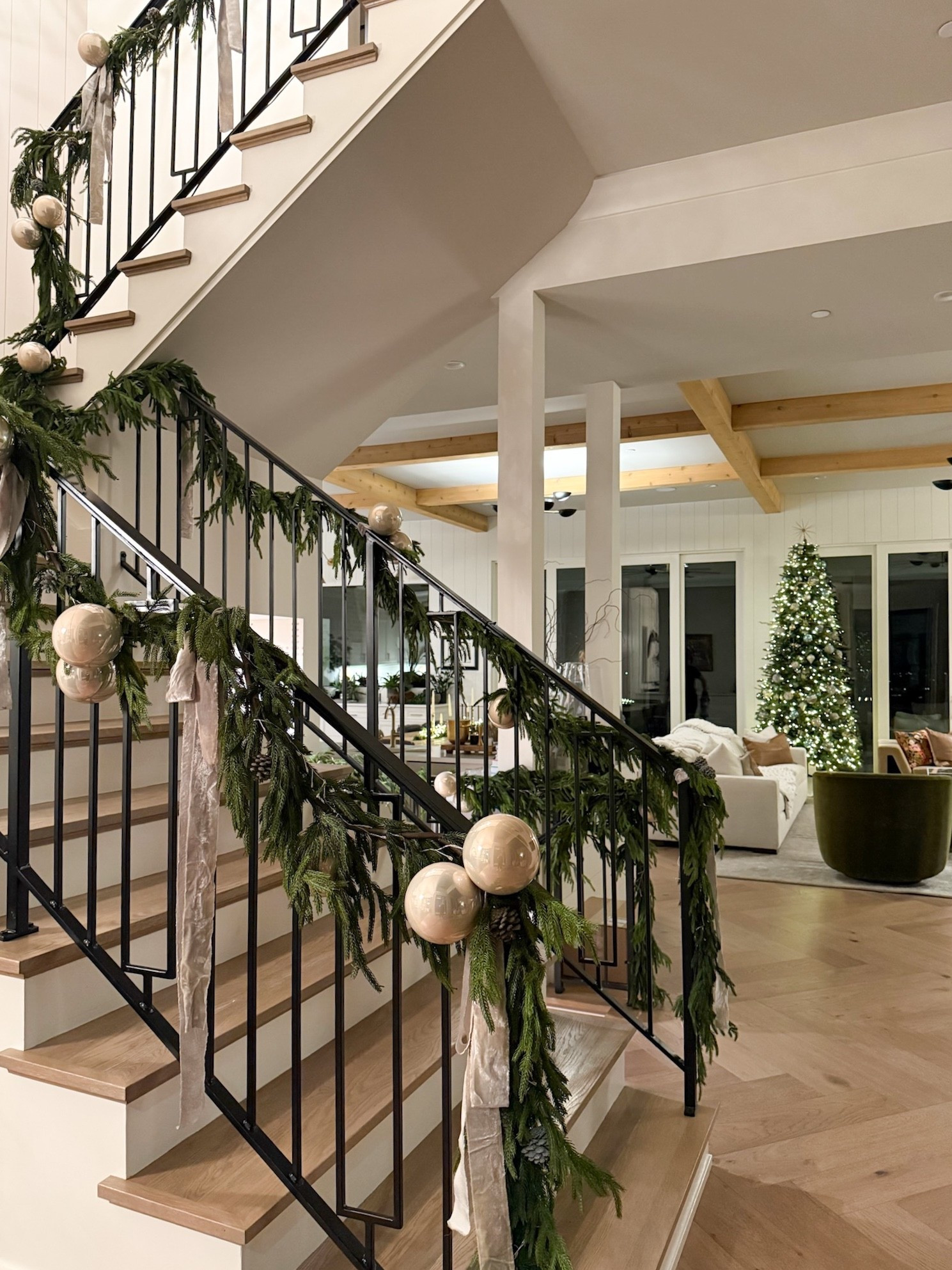 Let's be honest. Holiday decorating is fun...but it's also a whole project. You need time, space, energy, and a strategy to make it all come together. And most clients we work with already have enough on their plates.

Our Holiday Set-Up Sessions are designed to remove the stress and give you the cozy, beautiful, styled home you imagine, without losing an entire weekend to it. One session. One team. One beautifully decorated home.

🎄Send us a DM or Comment HOLIDAY to book a holiday decor set-up session with us!

#LTKHoliday #LTKSeasonal #LTKHome