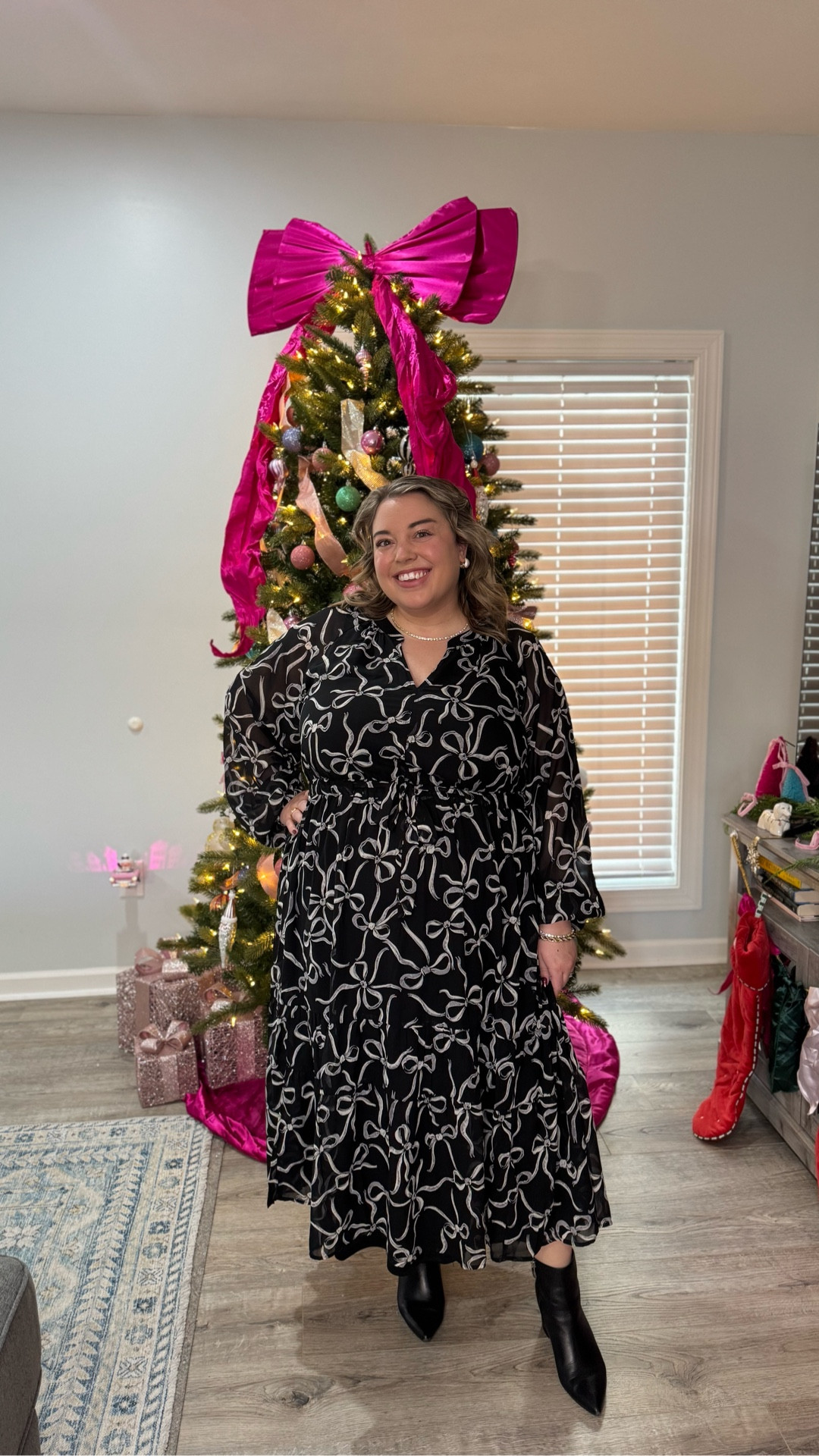🎀 For my fellow bow obsessed queens…how perfect is this dress!? 🎀

This is so cute for the holidays and beyond. I’m in the 18/20 and it’s 40% off right now! I’m linking up some other @lanebryant faves for you to shop too. 🫶🏼



#LTKPlusSize #LTKSaleAlert #LTKootd