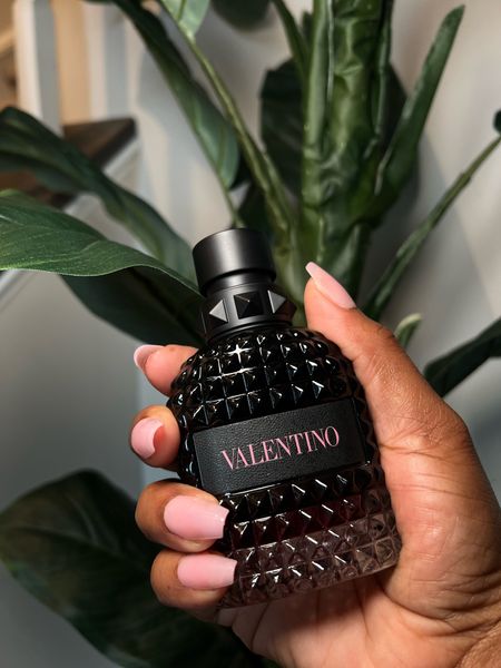 One of my top fragrances and she smells so delightful ! 

#valentino #fragrance #fragrancecollection 

#LTKGiftGuide #LTKbeauty