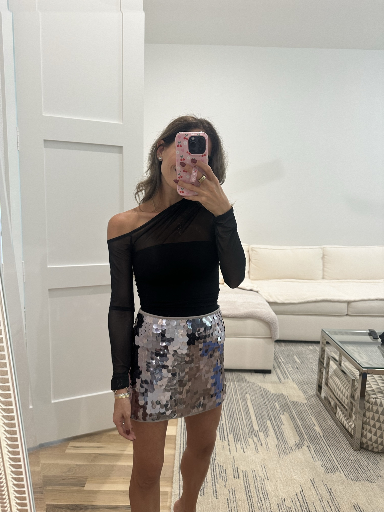 Holiday skirt  sparkle xxs back in stock holiday parities 

#LTKParties #LTKHoliday #LTKPetite