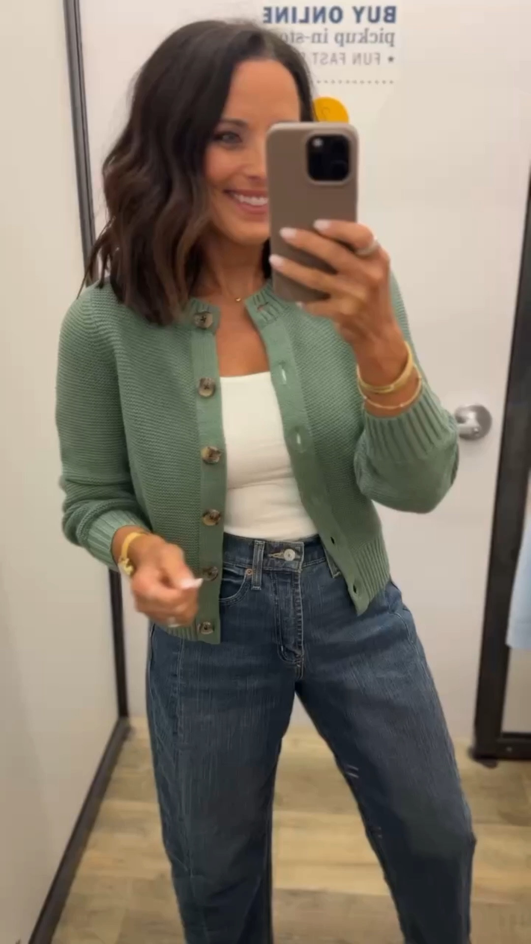 The kind of outfit that just works every time 💚 Simple cardigan, white tank, and good denim. 
#LTKStyle #SpringOutfit #CasualChic #LTKSpring #EverydayStyle #DenimOutfit

#LTKOver40 #LTKPetite #LTKmomlife