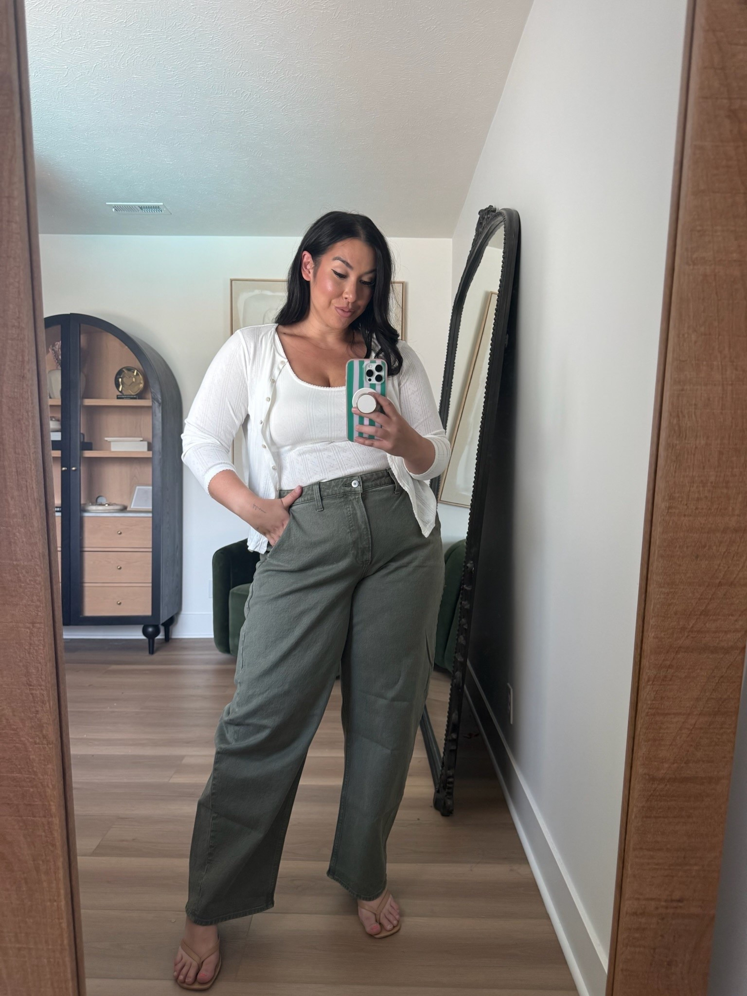 Another barrel denim option, how cute is this green shade?! @abercrombie size 33 long

Midsize fashion, ootd, outfit inspo, denim haul

#LTKootd #LTKMidsize #LTKSeasonal
