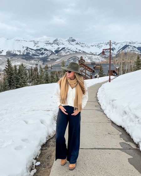 Exploring look for telluride Colorado!

Maternity pants (s) from Amazon

#LTKshoecrush #LTKtravel #LTKbaby