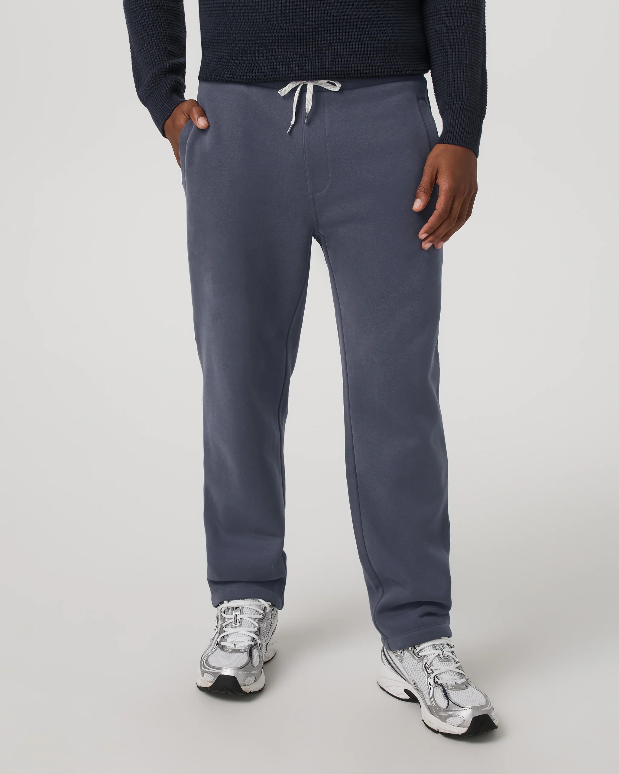 Seaside Straight Leg Sweatpant 30” | Vuori Clothing (US & Canada)