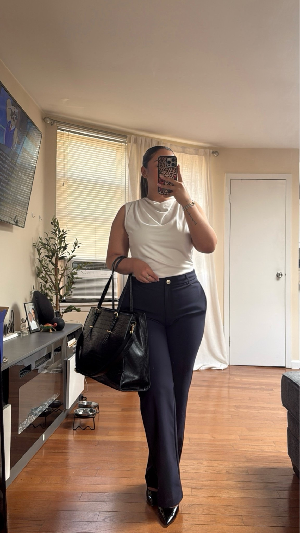 Happy Thursday ✨

#LTKootd #LTKMidsize #LTKWorkwear