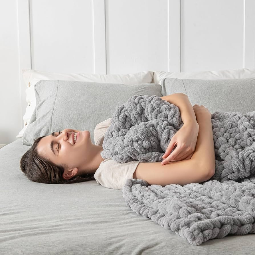 Maetoow Handmade 10 lb Soft Knitted Weighted Blanket, 40 x 60 in Breathable Chunky Knit Gravity B... | Amazon (US)