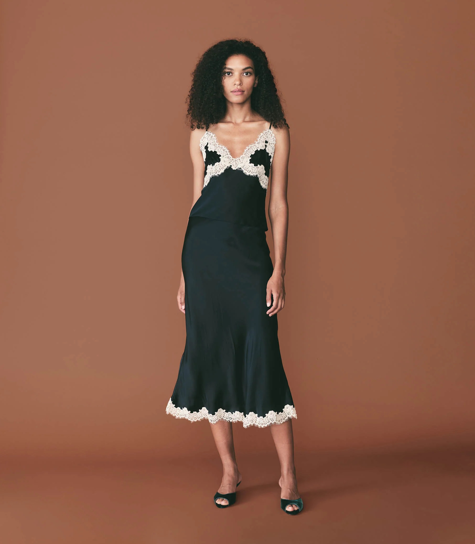 Elowen Skirt - Deep Navy | DÔEN | DOEN