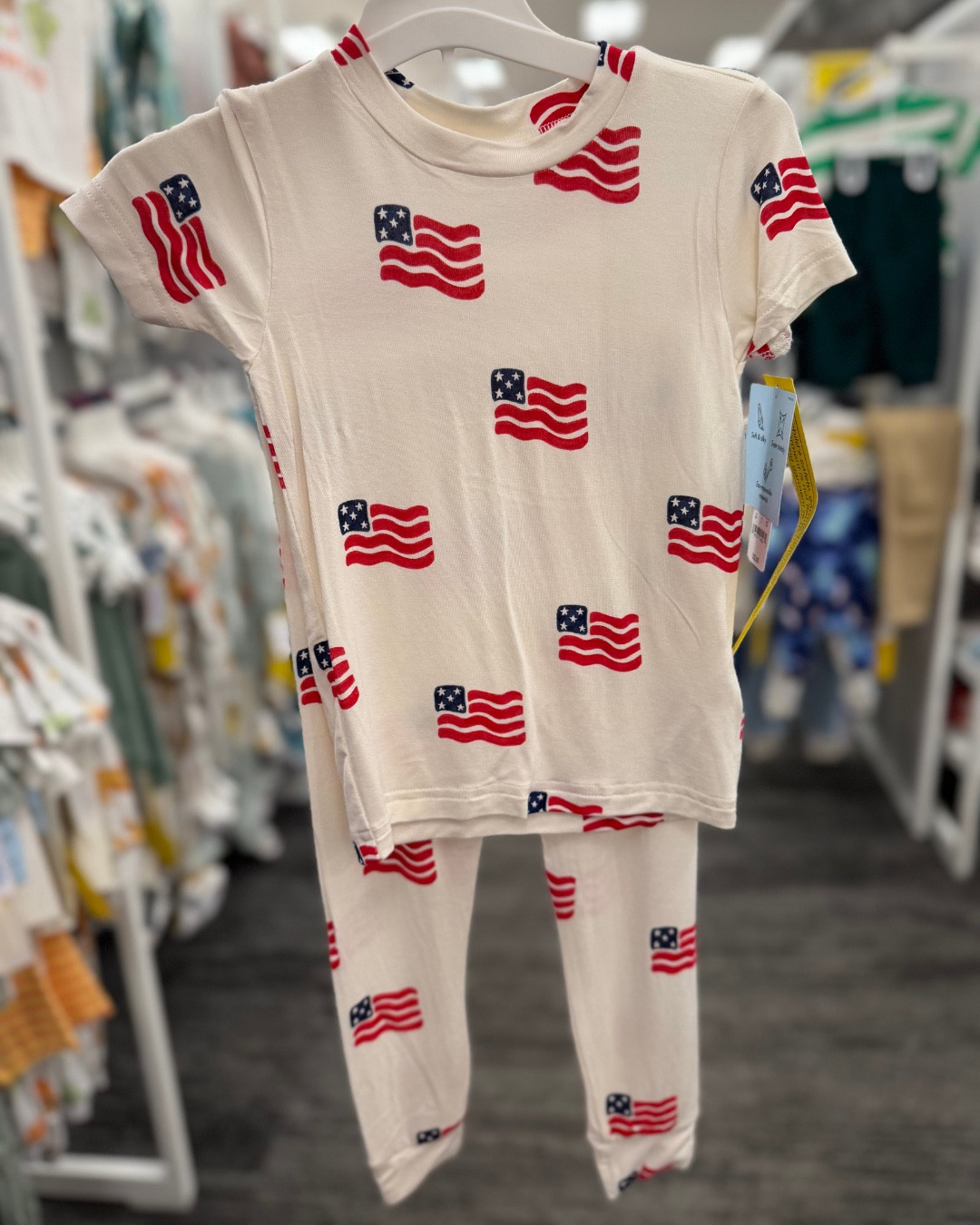 Baby & toddler red white & blue 🇺🇸 Perfect for the upcoming holidays!

#babyclothing #toddleroutfits #fourthofjuly #myfirst4thofjuly #summeroutfits #redwhiteandblue

#LTKSeasonal #LTKBaby #LTKKids