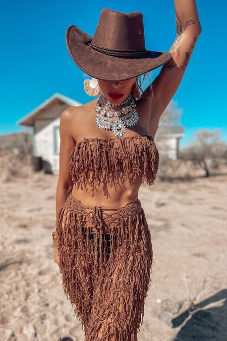 Rave Style
Festival Style
Coachella Style
Burning Man

#LTKstyletip #LTKFestival #LTKparties