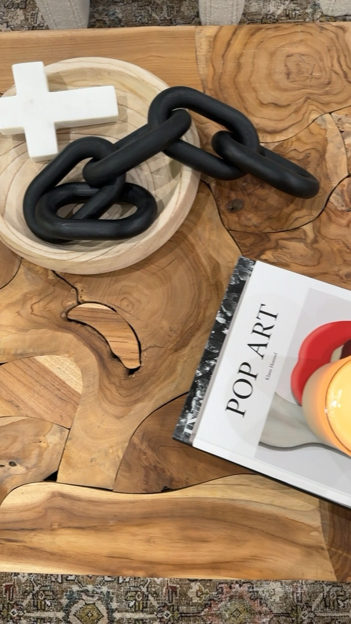 Coffee table decor!



#LTKhome