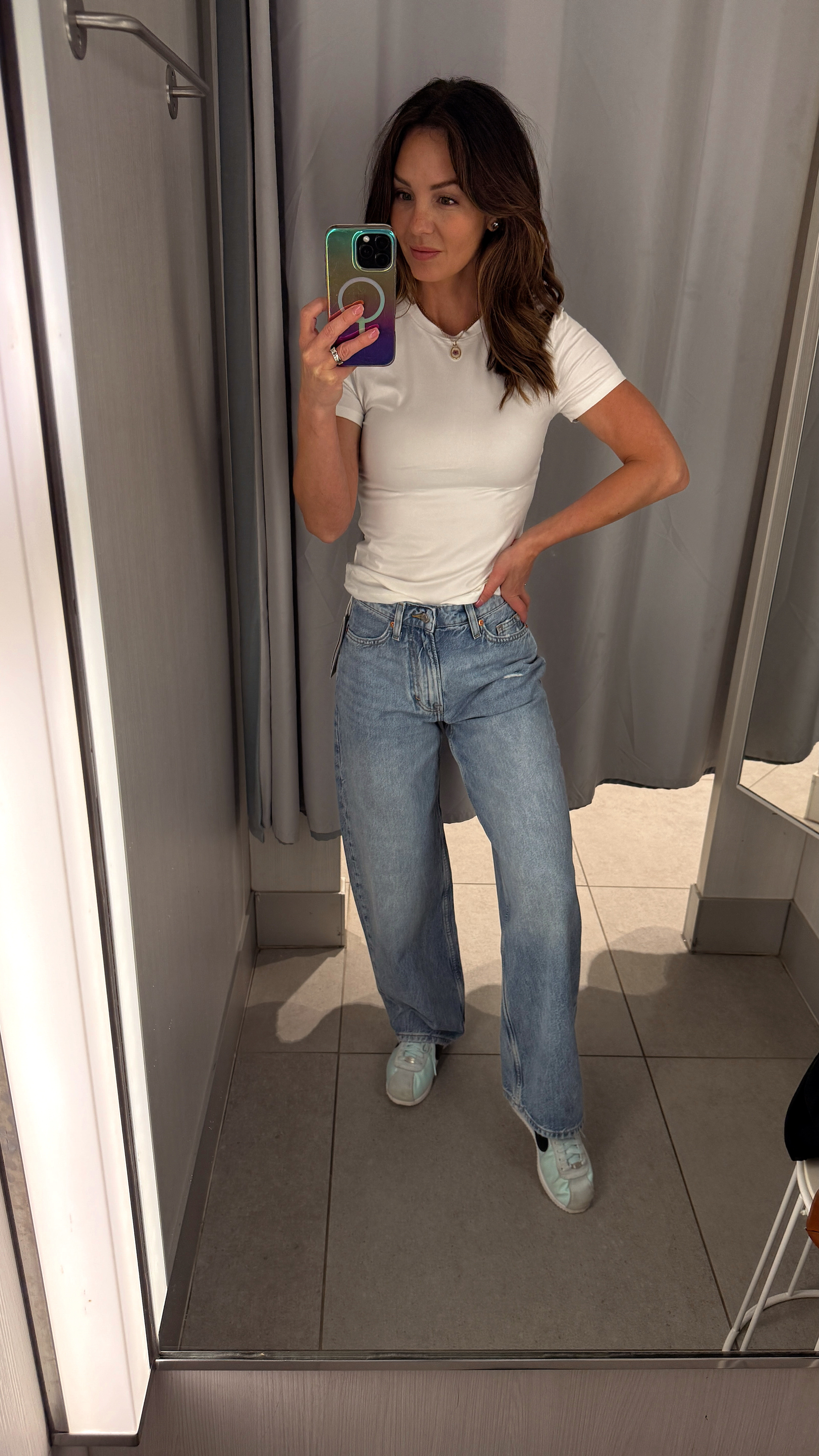 LOVe these High Rise Barrel Jeans! wearing size 0 and they fit perfectly in the waist and length. Very comfortable and moveable. Linking basic top also I like the length, size S. 


#H&M #handmstyle #H&mfinds 
#handmfashion #loungewear #activewear #athleisure #casualoutfit #casualset #denim
 

 #LTKMostLoved #LTKSaleAlert #LTKFindsUnder50