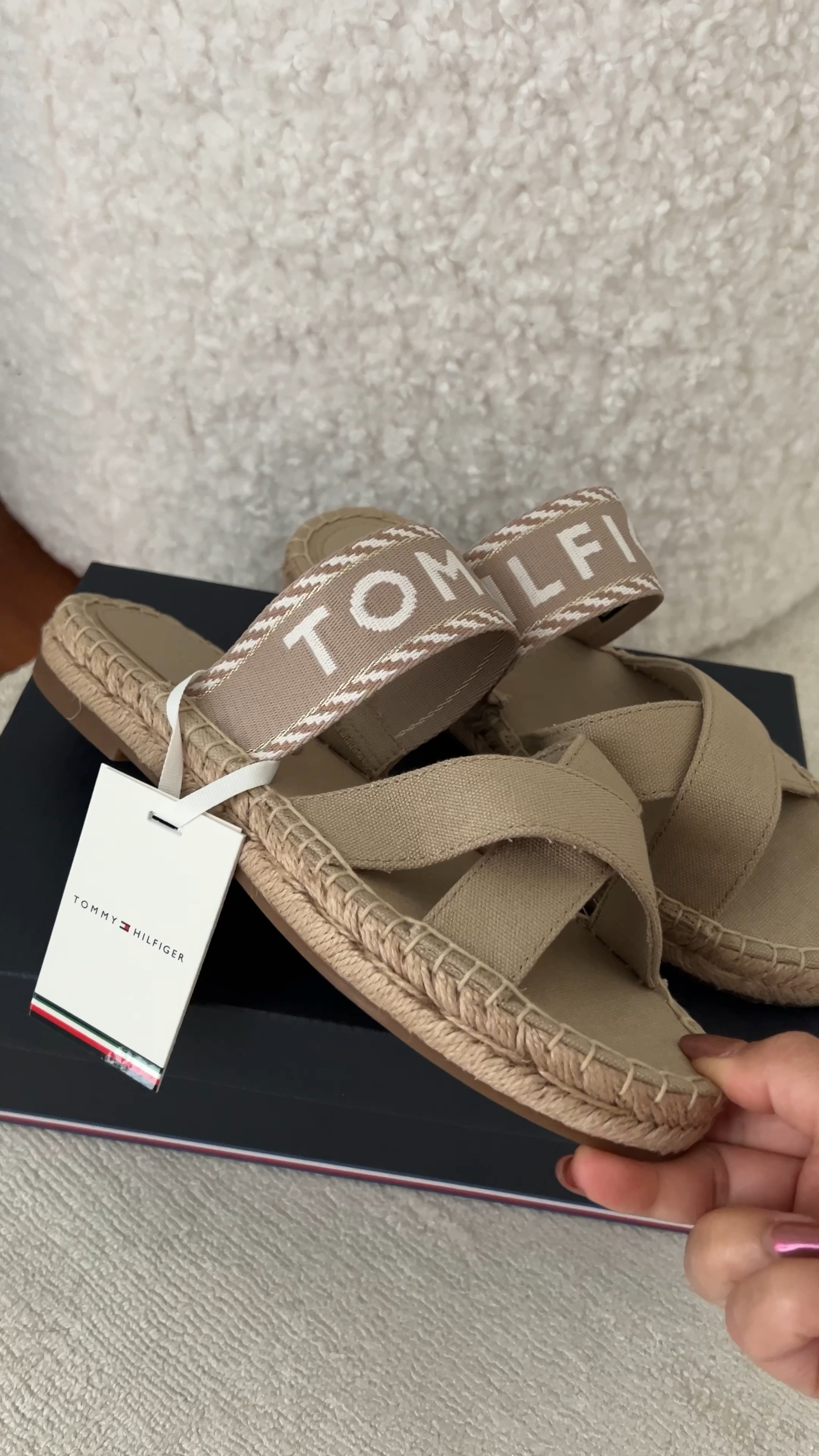 These espadrilles slides 😍

#LTKshoecrush #LTKxPrimeDay #LTKeurope