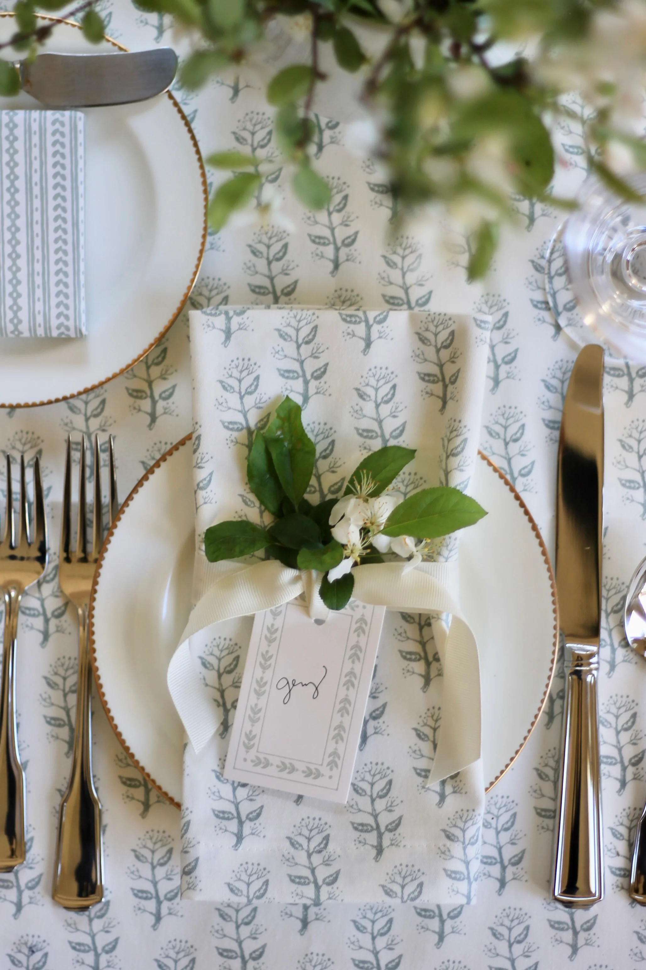 Privet Sprig Napkins & Table Linens | JSH Home Essentials