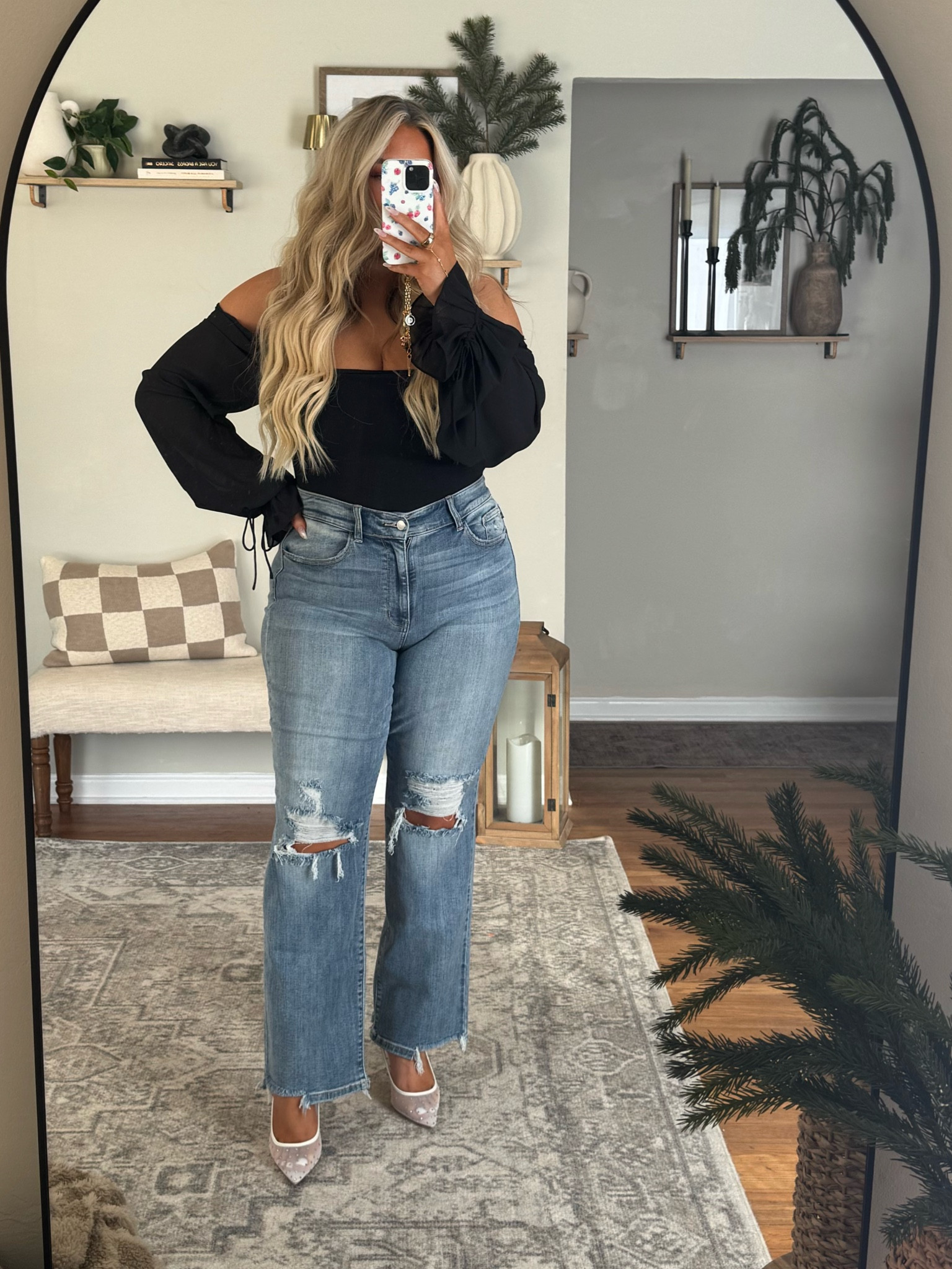 Code GIANNA30 at @vici!!

XL TOP
1X JEANS (old from boutique)
TTS SHOES

#datenight #valentinesday #curvy #galentines #midsize

#LTKStyleTip #LTKSaleAlert #LTKMidsize