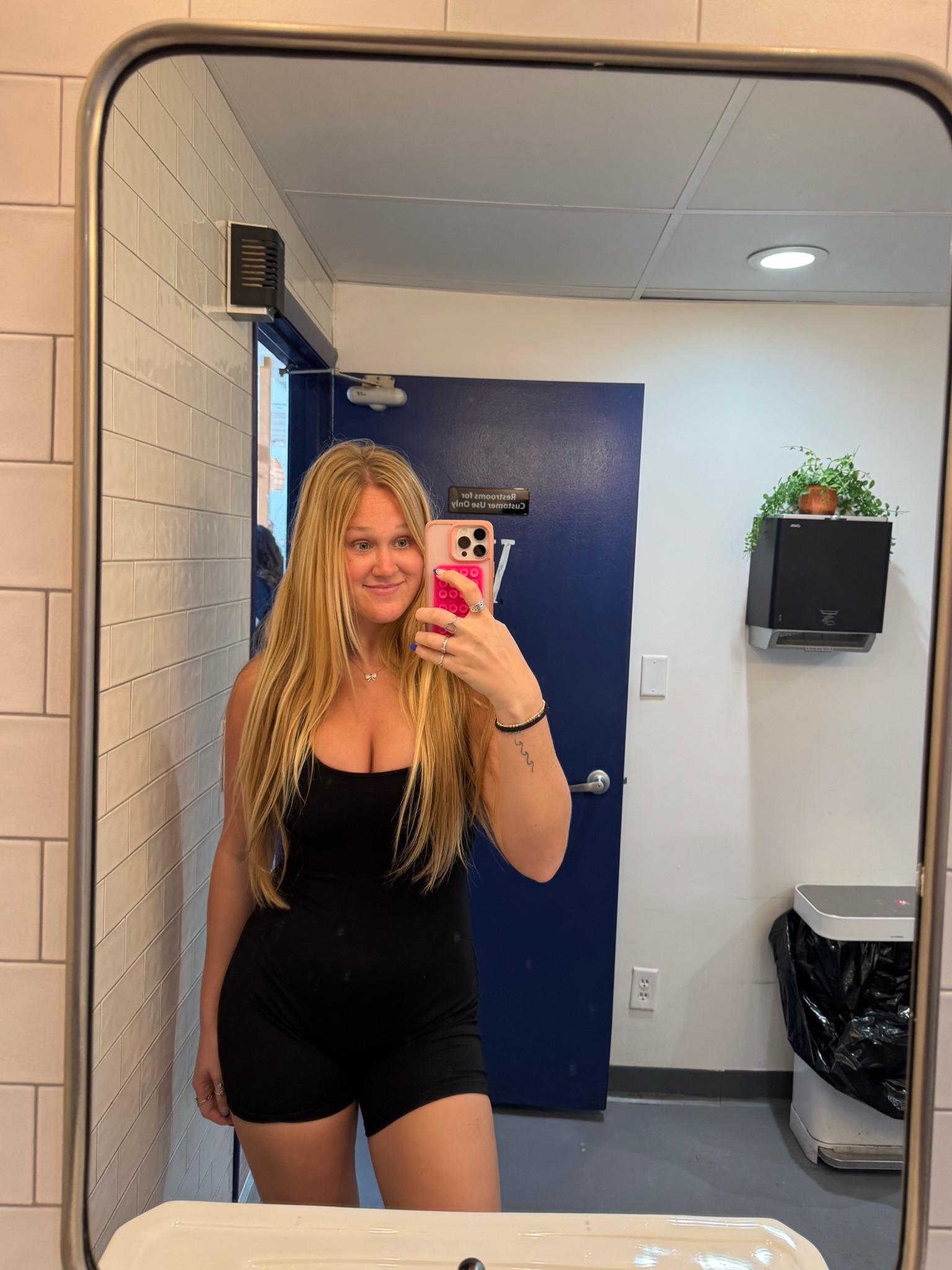 workout one piece 🖤🖤

#LTKFitness #LTKActive #LTKMidsize