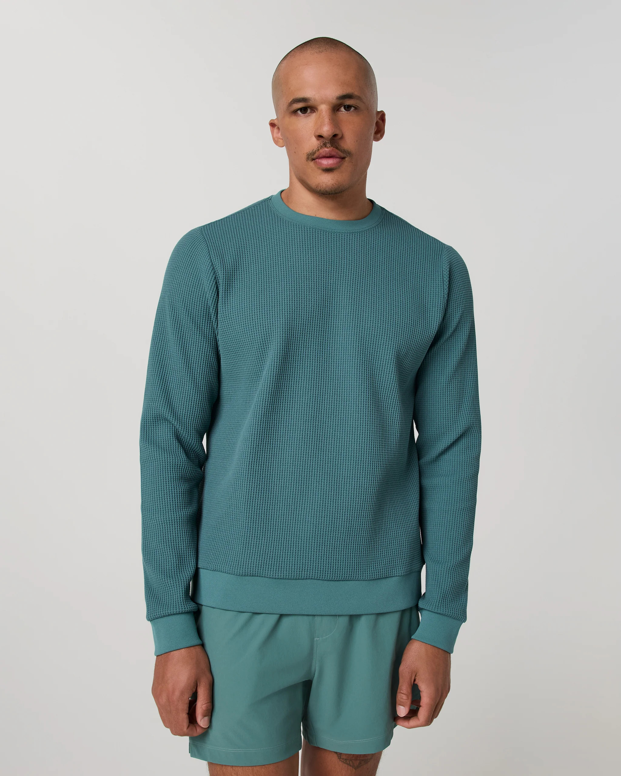 Tech Waffle Crew – Men's Dark Cyan Pullover Crew Neck – Vuori | Vuori Clothing (US & Canada)